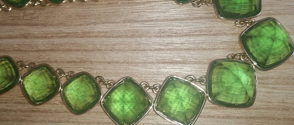 Anne Klein Gold/Green Faceted Pyramid Crystal Neck - Picture 3 of 8